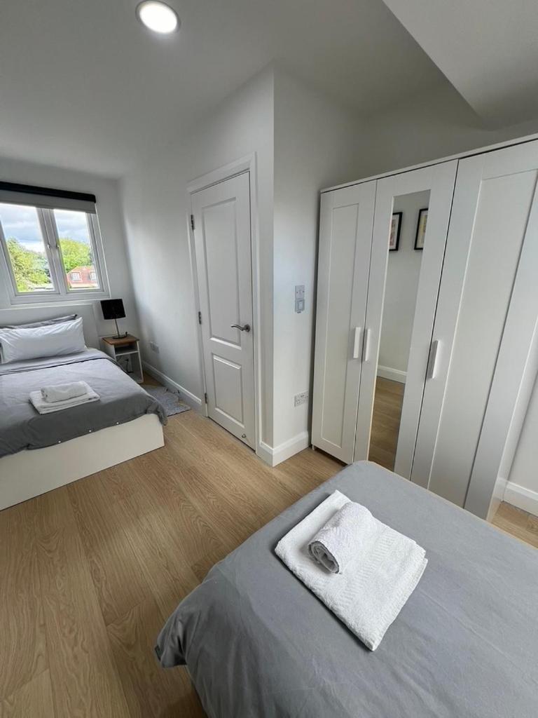 Zenobia London Luxury Apartments 핀칠리 외부 사진