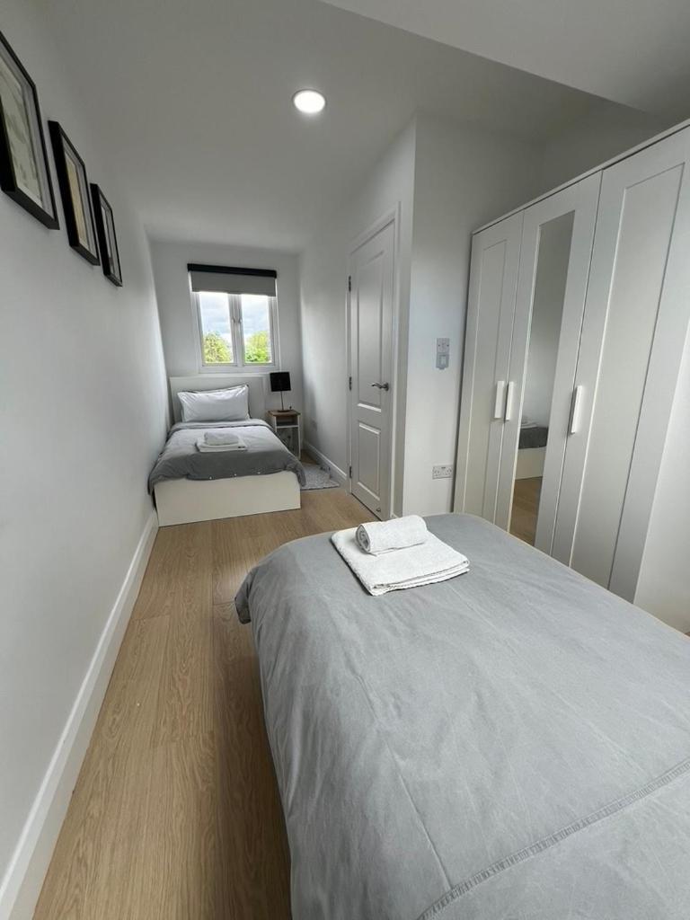 Zenobia London Luxury Apartments 핀칠리 외부 사진