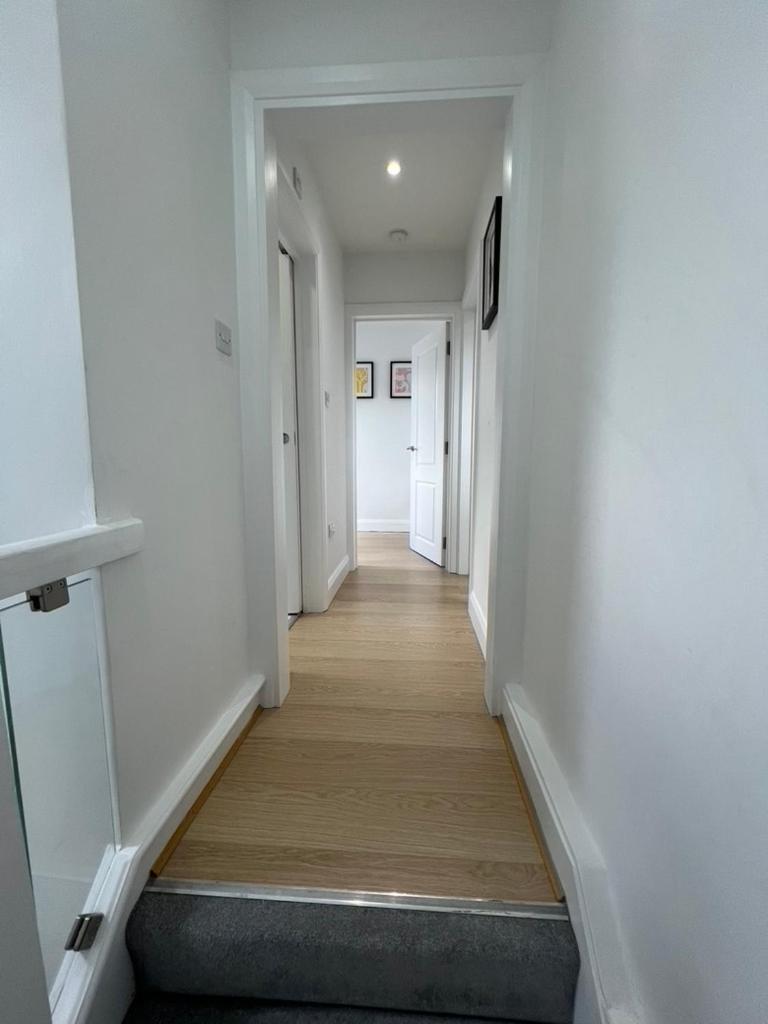 Zenobia London Luxury Apartments 핀칠리 외부 사진