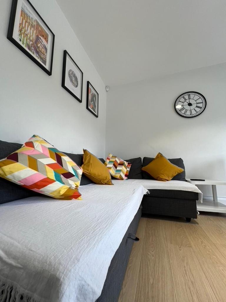 Zenobia London Luxury Apartments 핀칠리 외부 사진