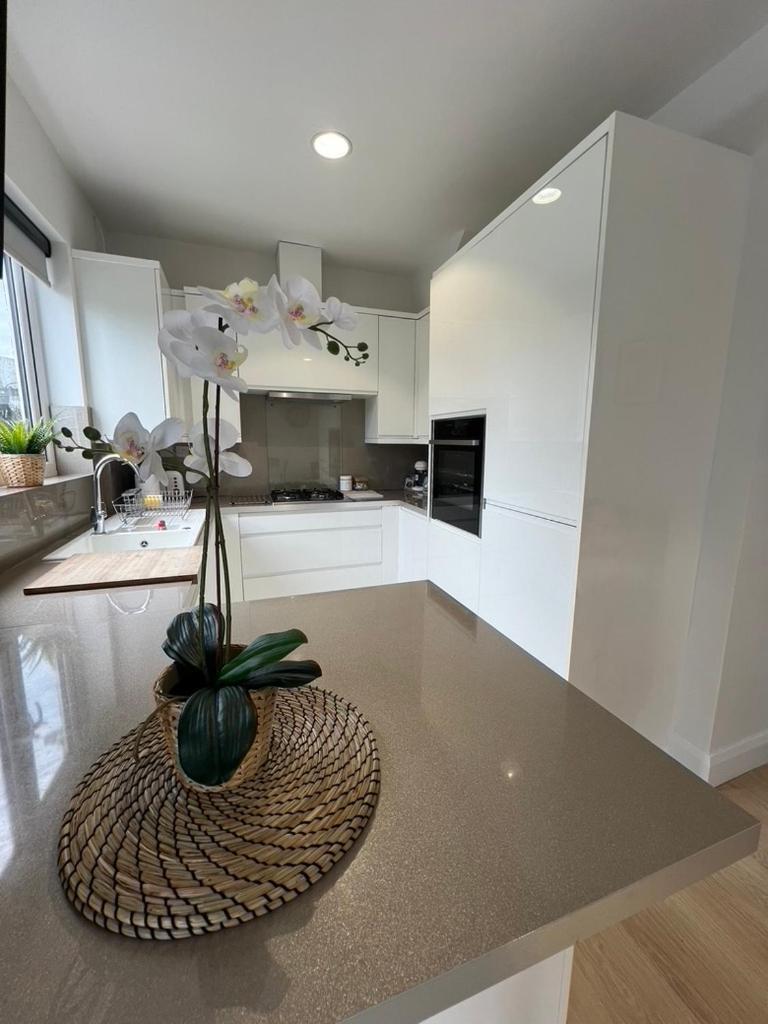 Zenobia London Luxury Apartments 핀칠리 외부 사진