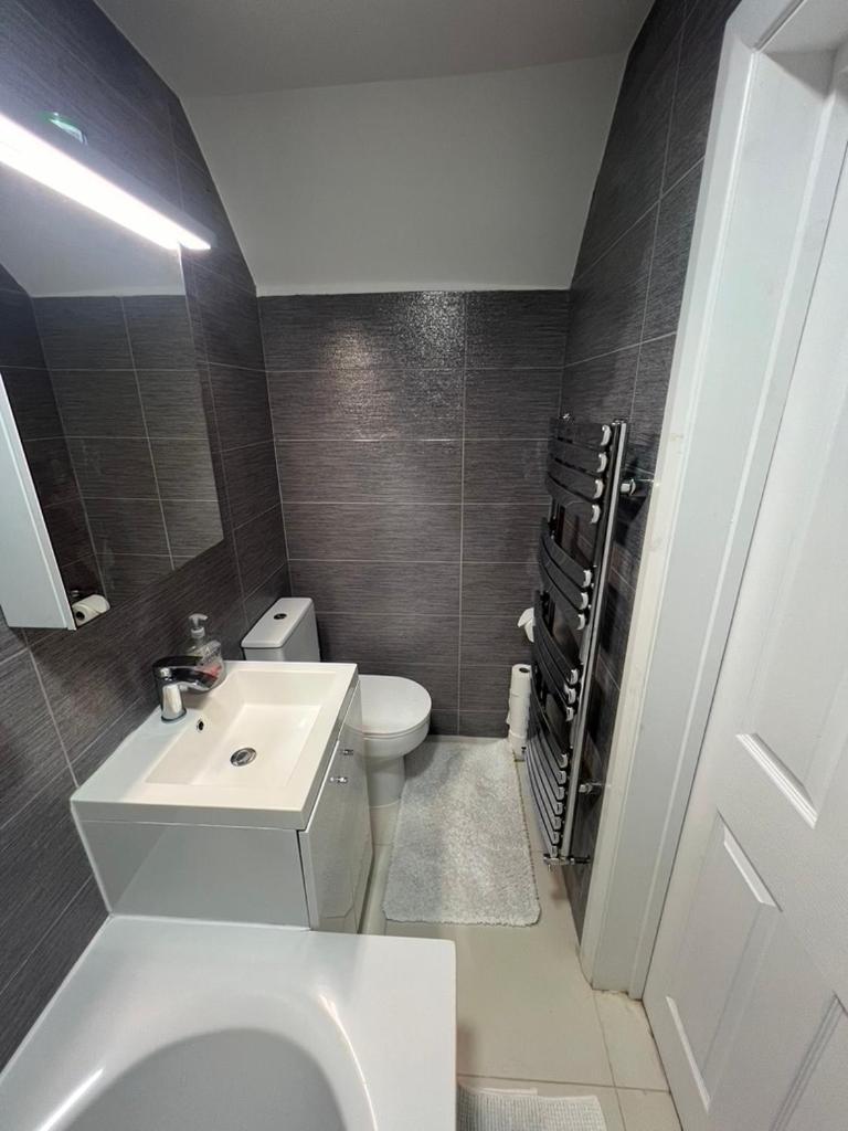 Zenobia London Luxury Apartments 핀칠리 외부 사진
