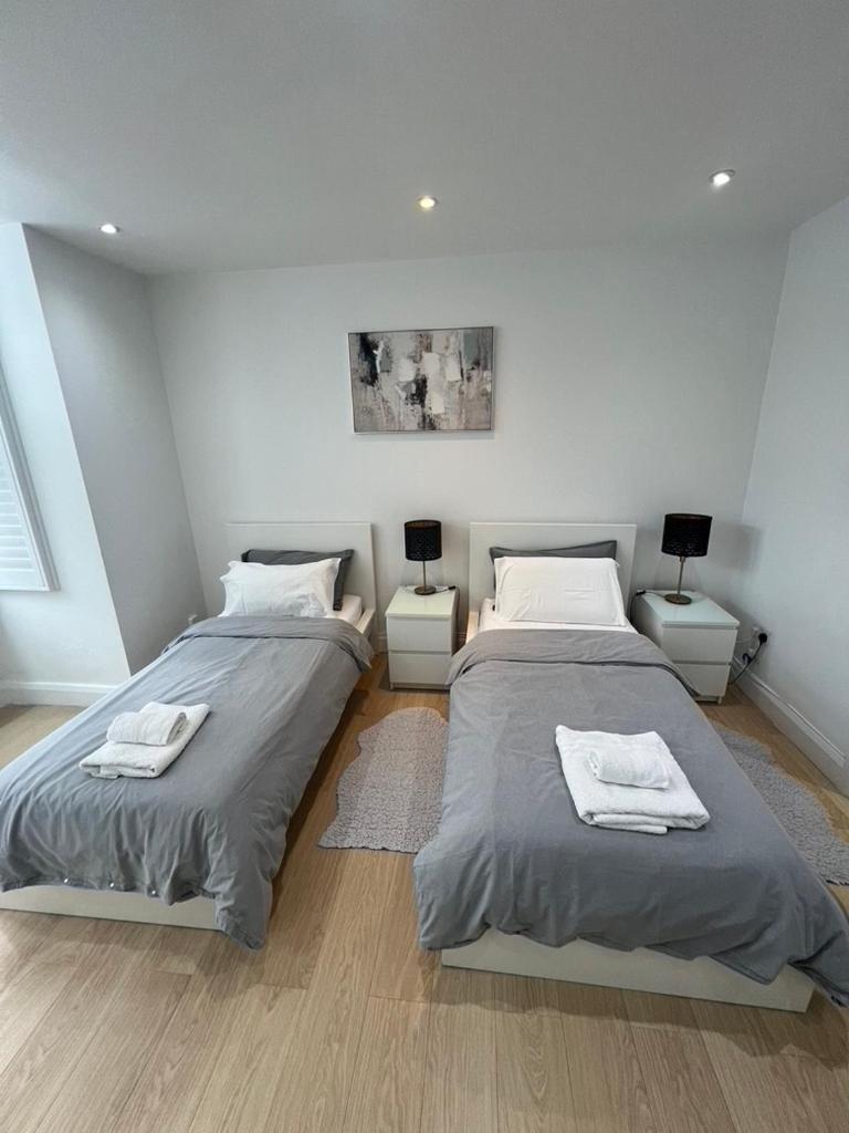 Zenobia London Luxury Apartments 핀칠리 외부 사진