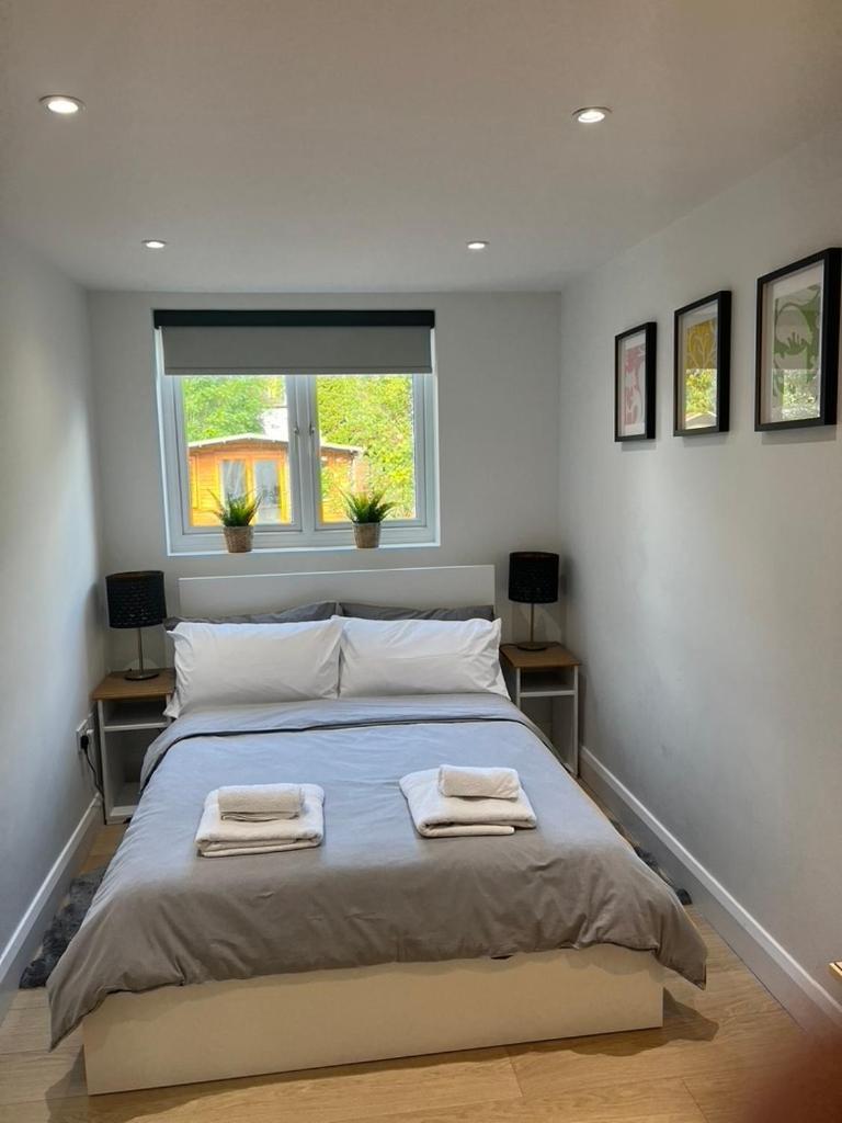 Zenobia London Luxury Apartments 핀칠리 외부 사진