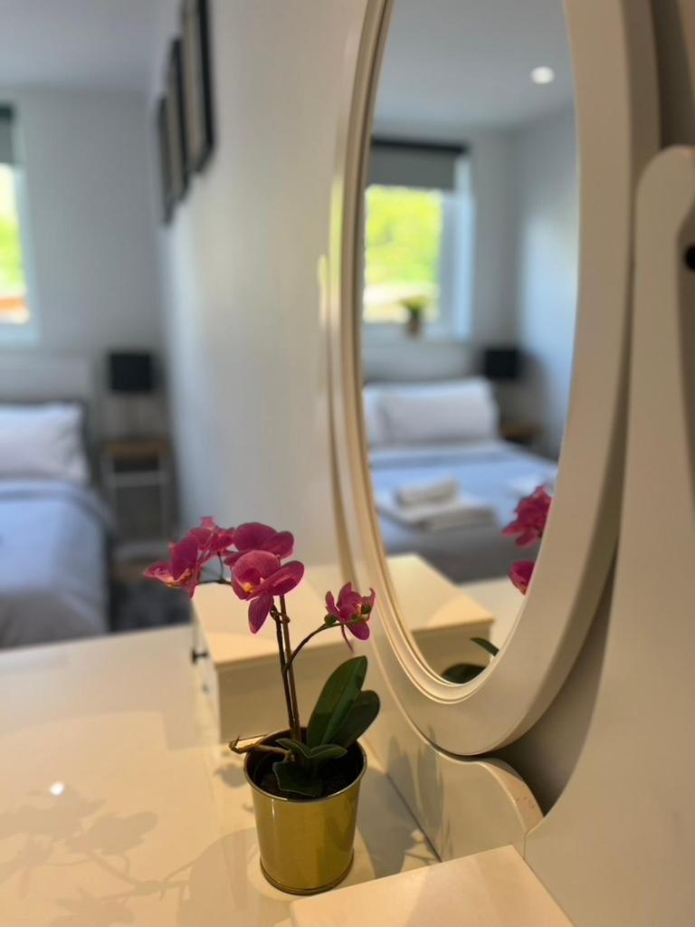 Zenobia London Luxury Apartments 핀칠리 외부 사진