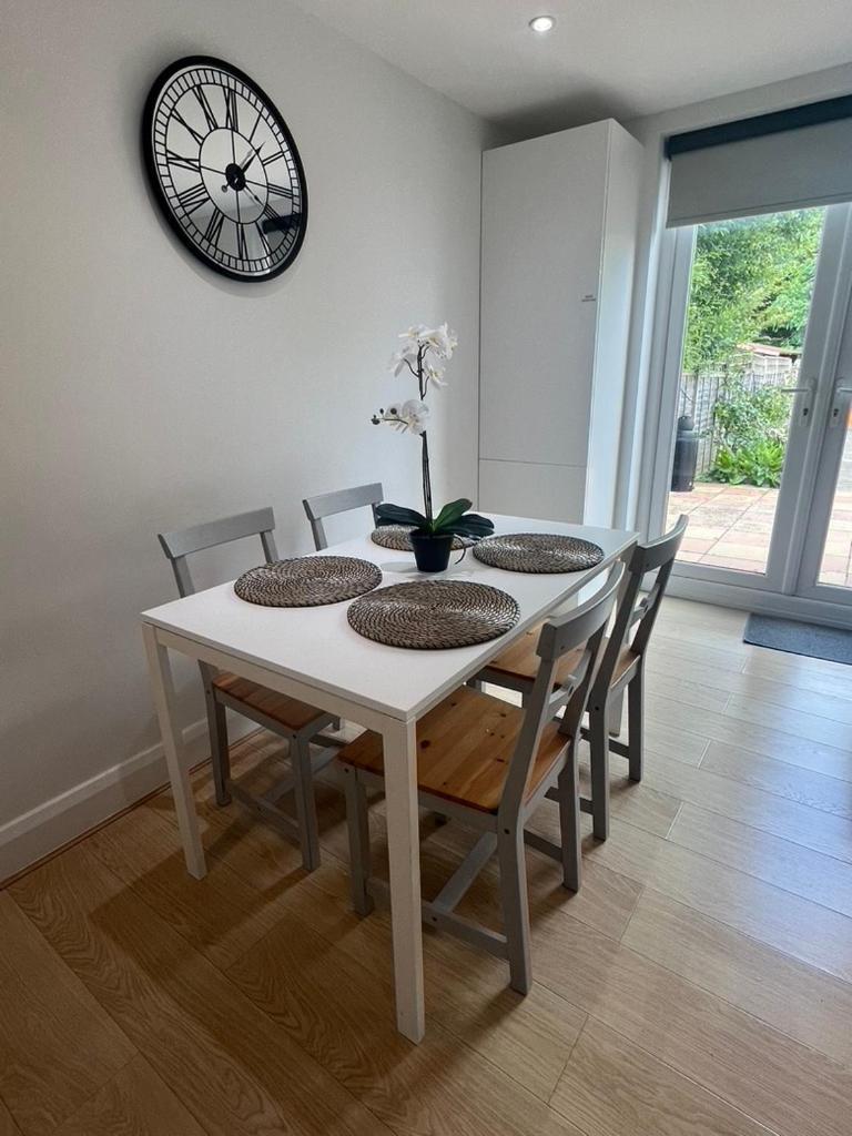 Zenobia London Luxury Apartments 핀칠리 외부 사진